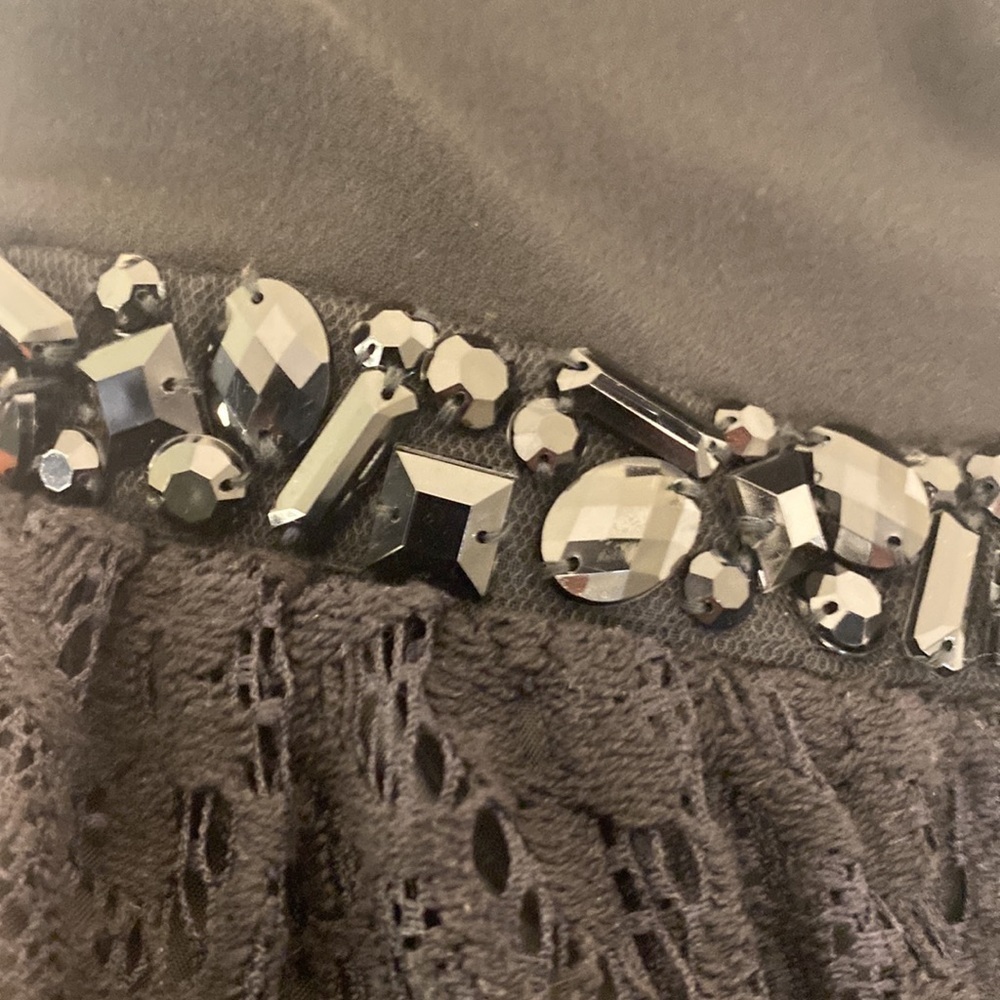 AYLA BLACK LACE JEWELED SLEEVELESS DRESS SIZE SMALL - Picture 3 of 9